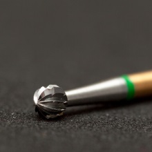 Инструмент твердосплавный, круглый, особо острая крестообразная насечка, безвибрационный, H1SE, Komet Dental