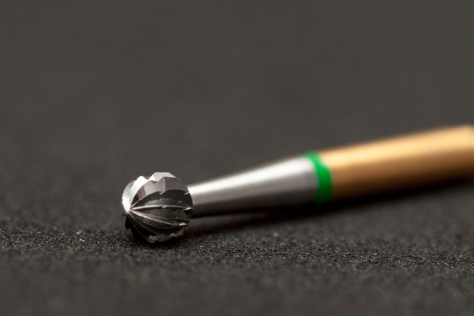 Инструмент твердосплавный, круглый, особо острая крестообразная насечка, безвибрационный, H1SE, Komet Dental