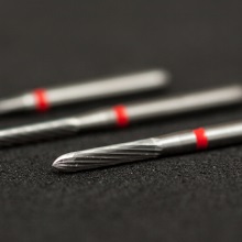 Инструмент твердосплавный, финир, параллельный покатый уступ, торпеда, 8-12 режущих граней, H283, Komet Dental