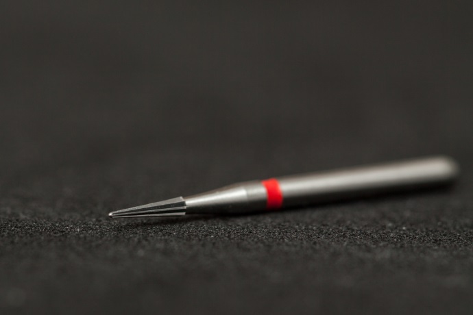 Инструмент твердосплавный, финир, нережущее острие, 8 режущих граней, H133, Komet Dental