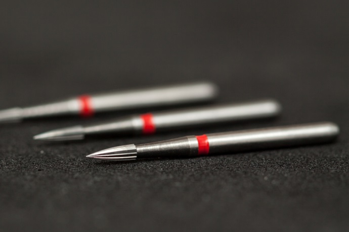 Инструмент твердосплавный, финир, игла, средняя зернистость, 12 режущих граней, H246, Komet Dental