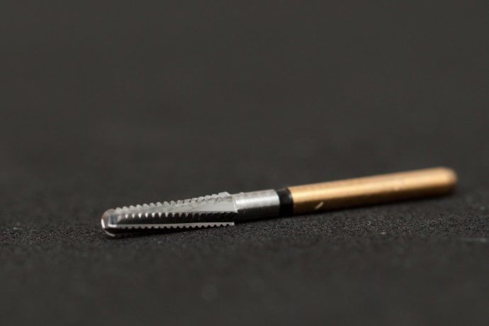 Инструмент твердосплавный для обработки титана, конический покатый уступ, закругленный, H856G, Komet Dental