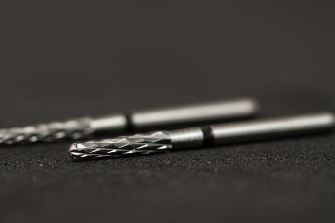 Инструмент твердосплавный для препарирования под коронку, конический покатый уступ, закругленный, H856U, Komet Dental