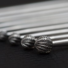 Инструмент твердосплавный, хирургический, круглая трепанационная фреза, особая форма режущих граней, H141A, Komet Dental