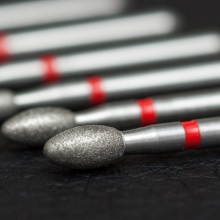 Инструмент алмазный для препарирования, яйцеобразный, для обработки окклюзионных/лингвальных поверхностей, 8379, Komet Dental