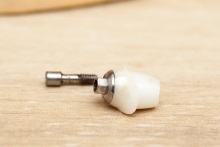 Изготовление индивидуальных абатментов из оксида циркония (IPS e.max ZirCAD) с титановым (Ti) основанием